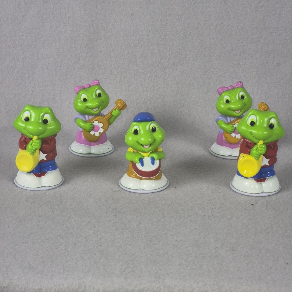 LeapFrog Learning Friends Phonics School Bus Figures - Tad, Lily & Leap 5 Pieces